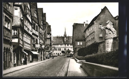 AK Ochsenfurt, Hauptstrasse Mit Rathaus Und Kriegerdenkmal  - Ochsenfurt