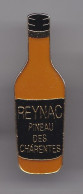 Pin's Reynac Pineau Des Charentes En Charente Maritime Dpt 17 Réf 4106 - Beverages