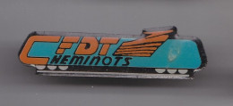 Pin's CFDT Cheminots SNCF Train Locomotive Réf 3184 - TGV