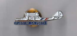 PIN'S   THEME POSTE MUSEE DE LA POSTE    AVION  AIRPLANE - Post