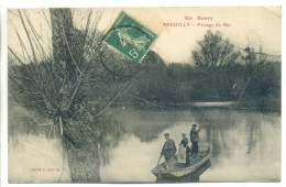 CPA 18 Cher - PREUILLY - Passage Du Bac - Animation, Bateau, Barque - Peu Commune - Mehun-sur-Yèvre