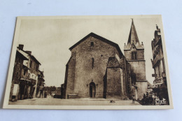 Ambazac - Place De L'église - Ambazac