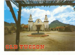 Arizona Old Tucson Carte Postale 1987 Eglise Fontaine Décor De Cinéma - Tucson