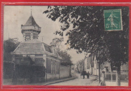 Carte Postale 21. Meursault  Rue De La Gare   Très Beau Plan - Meursault