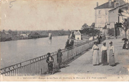 TONNEINS - Rampe De La Place Du Château, La Garonne Et Le Pont Suspendu - état - Tonneins