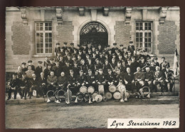 55 - STENAY - LA FANFARE LA LYRE STENAISIENNE EN 1962 - Stenay