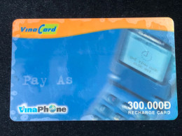 Vietnam This Is A Vietnamese Cardphone Card From 2001 And 2005(mobi Card)-1pcs - Viêt-Nam