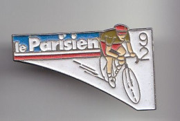 Pin's Vélo Cyclisme Le Parisien 92  Réf 6552 - Cycling