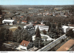 CHÂLUS (87) CPSM ±1970 - Vue Aérienne - Mairie - Groupe Scolaire - Gymnase - Éd. COMBIER - - Chalus