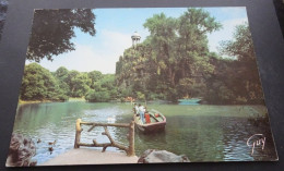 Paris Et Ses Merveilles - Le Lac Et Le Temple Des Buttes-Chaumont - Editions "GUY", Paris - Paris By Night