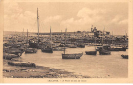 LESCONIL - Le Phare Et Men Ar Groaz - Très Bon état - Lesconil