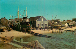 FISHING BOATS ON THE WAYS MASSACHUSETTS - Andere & Zonder Classificatie