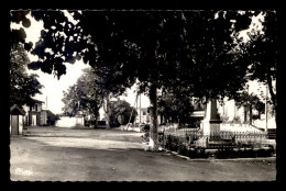 81 - CADALEN - PLACE DU MONUMENT AUX MORTS - Cadalen