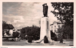 ANNEMASSE (74) Le Monument Aux Morts  Cpsm PF 1952 - Annemasse