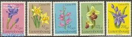 Luxemburg 1976 Caritas, Flowers 5v, Mint NH, Nature - Flowers & Plants - Unused Stamps