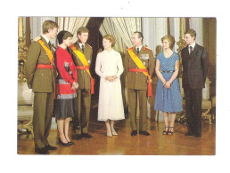 LUXEMBOURG - LE GRAND DUC ET LA GRANDE DUCHESSE ET LES PRINCES ET PRINCESSES  (L 001) - Grand-Ducal Family