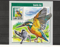 GUINEA BISSAO  Nº  Año 2015 - Colibris