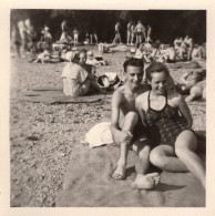 Ein Schöner Sommertag Im Freibad - Pin-up