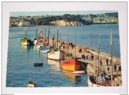 M625 - Crozon Morgat Bateaux De Peche Dans Le Port  Chalutiers Vert - Crozon