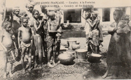 Guinée Française Conakry A La Fontaine - French Guinea