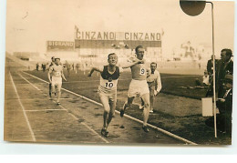 Carte Photo - Match D'athlétisme France-Finlande à Colombes 1929 - Coureurs Finlandais Et Français - Athletics