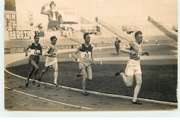 Carte Photo - Match D'athlétisme France-Finlande à Colombes 1929 - Coureurs Finlandais Et Français - Atletismo