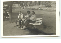 NIJVERDAL - Carte-Photo  De Personnes Dans Un Parc - Nijverdal