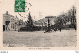 C P A   41 -  MER -  Le Square  Et Les Halles - Mer