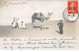 Algérie - N°70084 - Biskra - Promenade Aux Dunes Avec Des Chameaux - Carte Photo - Biskra