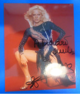 AUTOGRAPHE DE SYLVIE VARTAN SUR PHOTO - Chanteurs & Musiciens