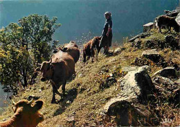 Animaux - Vaches - Paysans - CPM - Voir Scans Recto-Verso - Cows