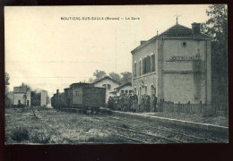 55 - MONTIERS-SUR-SAULX - TRAIN EN GARE DE CHEMIN DE FER - Montiers Sur Saulx