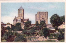 86 - Vienne -  CHAUVIGNY -  L église Saint Pierre Et Le Donjon - Chauvigny