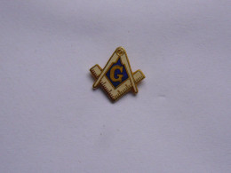 Pin S ASSOCIATION FRANCS MACONS BQ - Associations