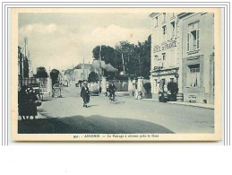 ANCENIS Le Passage à Niveau Près La Gare Hôtel De France - Ancenis