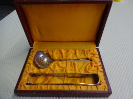 Cuillere Louche Pince A Sucre Coffret The - Spoons