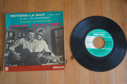 JOHNNY HALLYDAY RETIENS LA NUIT  EP 1962 VARIANTE CATHERINE DENEUVE LANGUETTE - 45 G - Maxi-Single