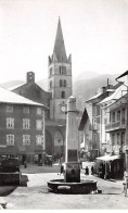 05 - GUILLESTRE - SAN32888 - Place Albert Et L'Eglise - CPSM 14X9 Cm - Guillestre