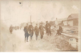 02 - N°86933 - SISSONNE - Militaires Près De Troncs D'arbres - Carte Photo - Sissonne