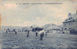FUMAY (Ardennes) - Place Du Baty - Les Joueurs De Football - Ecrit (2 Scans) - Fumay