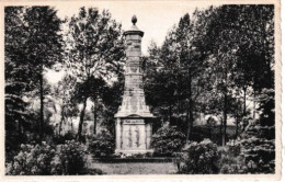 Chapelle Lez Herlaimont Monument Aux Morts 1914-1918 - Chapelle-lez-Herlaimont