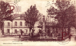 FRANCIA. FRANCE. LA COURTINE - La Mairie Et Le Monument Aux Morts De La Grande Guerre - La Courtine