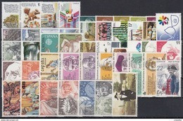 ESPAÑA 1986 Nº 2825/2873 AÑO COMPLETO NUEVO, MNH **,47 SELLOS,1 HB, 3 CARNETS - Full Years