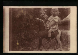 AK Kleines Blondes Mädchen Auf Einem Schaukelpferd Im Jahre 1925  - Oblitérés