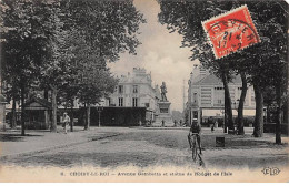 CHOISY LE ROI - Avenue Gambetta Et Statue De Rouget De L'Isle - Très Bon état - Choisy Le Roi