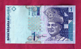 Malaysia, 1996 - 1 Ringitt - Obverse Tuanku Abdul Rahman Ibni Al-Marhum Tuanku Muhammad. Reverse Mount Kin - Maleisië