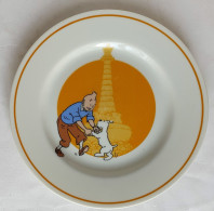 ASSIETTE A DESSERT EN PORCELAINE TINTIN - TABLE & COULEURS 19,5 Cm 1993 - HERGE TINTIN AU TIBET - El Arte De La Mesa