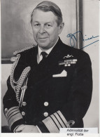 Falkland Islands War Real Photo And Signature Admiral British Navy (FAR170) - Sonstige & Ohne Zuordnung