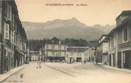 CPA Saint-St Laurent Du Pont-La Place     L2935 - Saint-Laurent-du-Pont