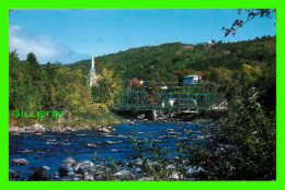 SAINT-PACÔME, CTÉ DE KAMOURASKA, QUÉBEC - VUE DU PONT & DE L'ÉGLISE - CIRCULÉE - PHOTO, HERVÉ VOYER - - Other & Unclassified